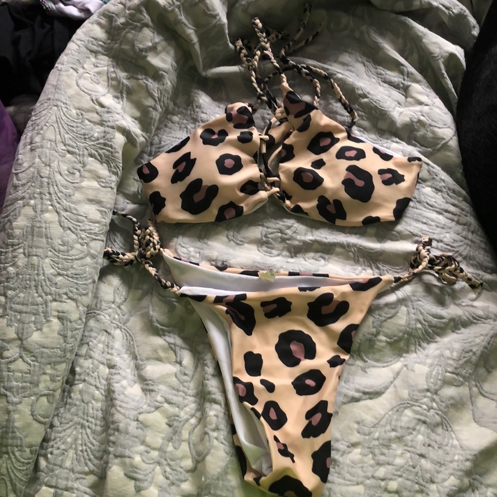 Leopard bikini - Picture 1 of 1